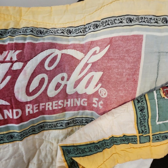 Coca-Cola Bedding 1990s (?) 80x85 Comforter 2‎ Shams - Picture 9 of 16